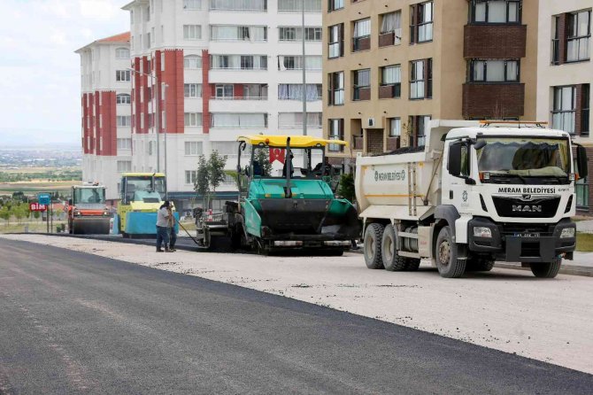 Meram Belediyesi asfaltlama ve altyapı çalışmalarını sürdürüyor