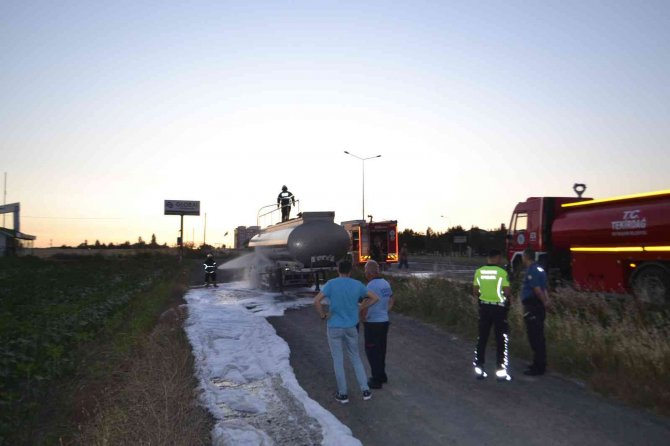 Yağ tankerinde korkutan yangın: "Bir anda lastik gümledi"