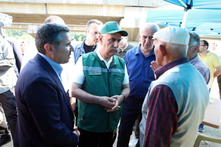 Bakan Kirişci, Düzce'de incelemelerde bulundu