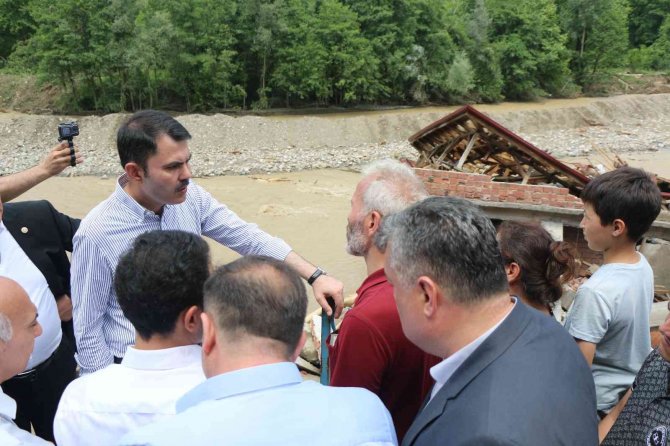 Bakan Murat Kurum afet bölgesinde