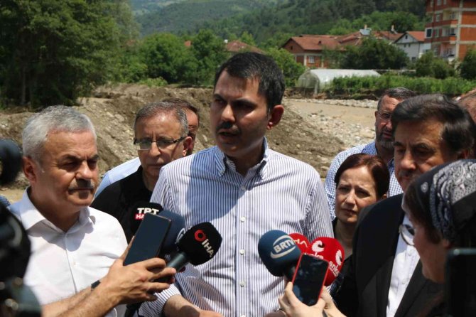 Bakan Murat Kurum afet bölgesinde