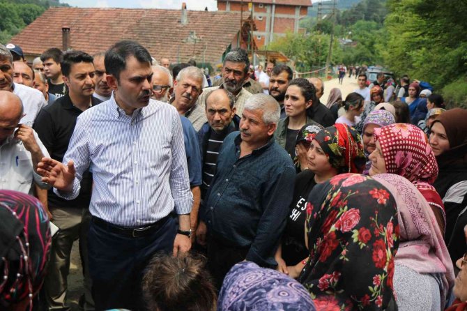 Bakan Murat Kurum afet bölgesinde