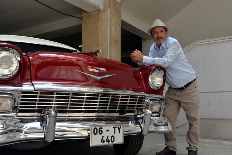 Çiftçinin klasik otomobil tutkusu