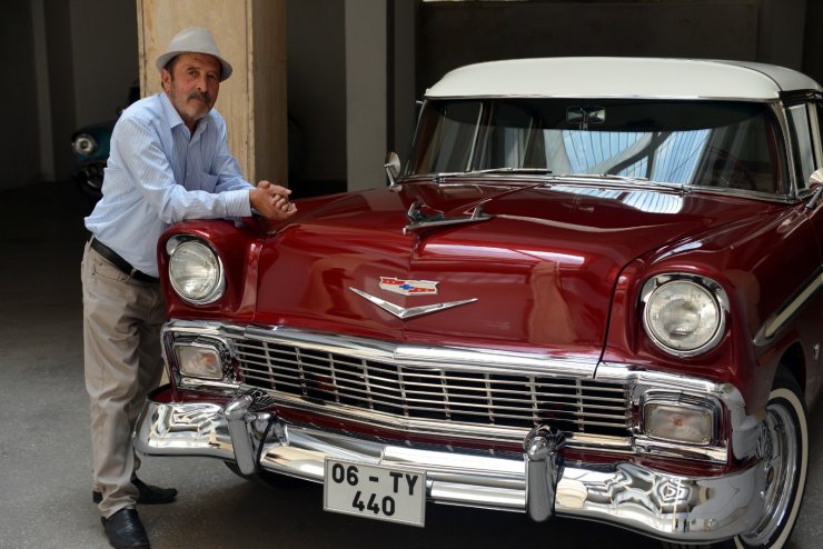 Çiftçinin klasik otomobil tutkusu