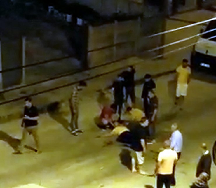 Evden çıkmasını isteyen ev sahibini bıçakla yaraladı