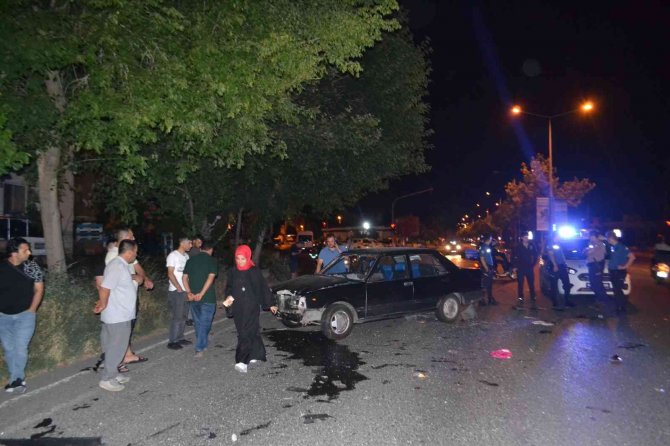 Gece yarısı feci kaza