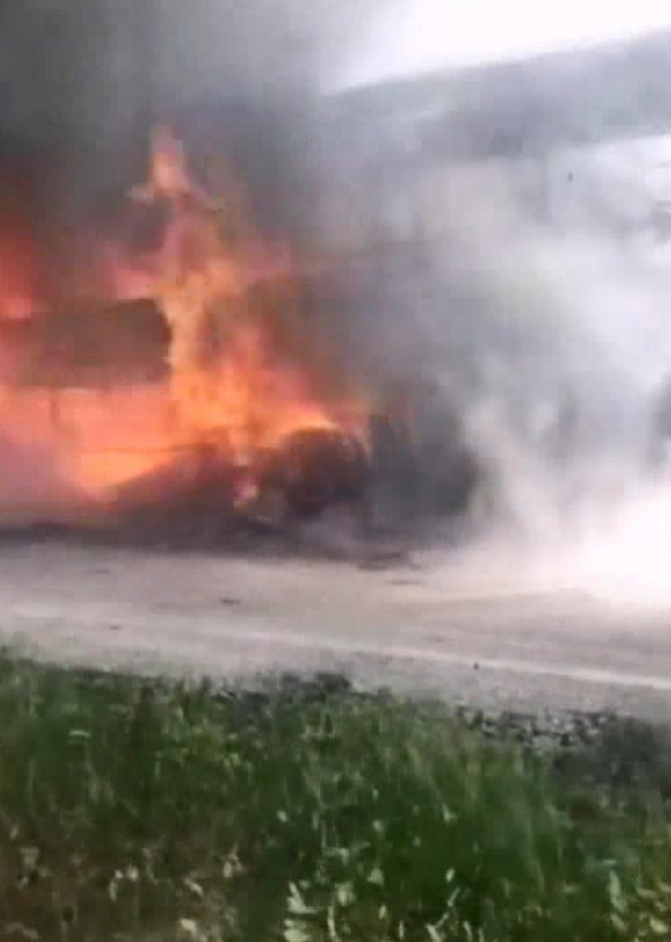 Otobüs alev alev yandı