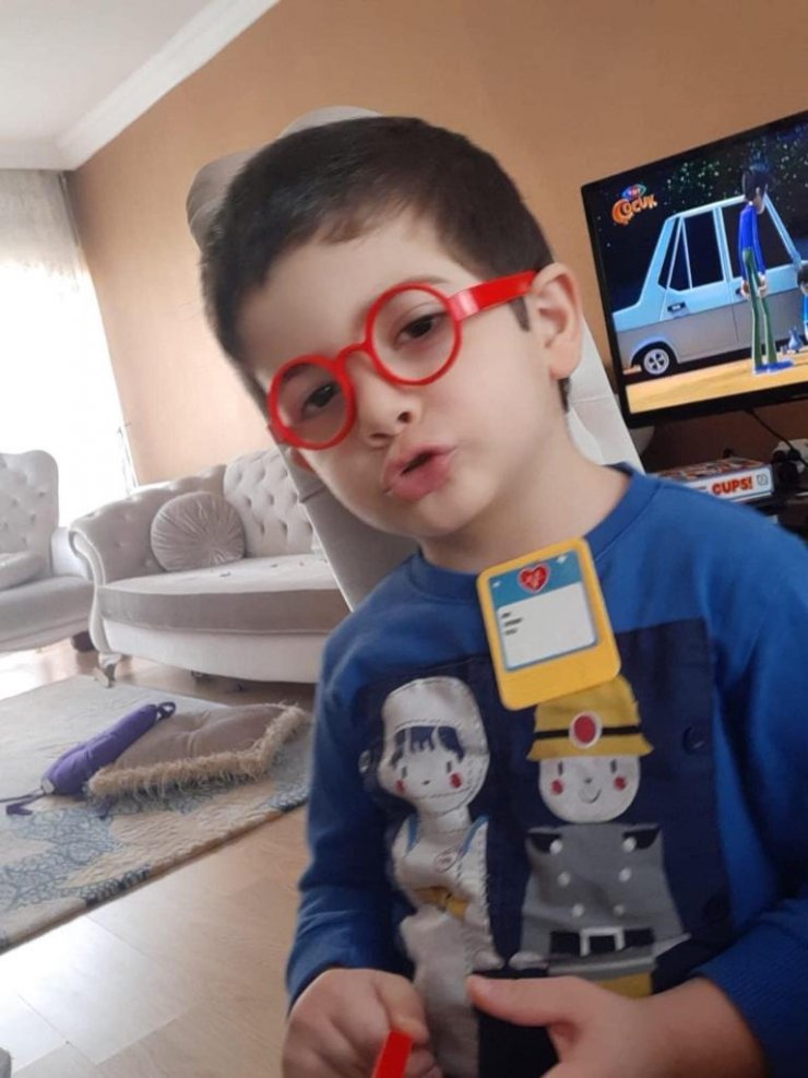 3'üncü kattan düşen 5 yaşındaki Kuzey, kurtarılamadı