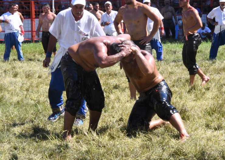 Kırkpınar'da sürpriz; Ali Gürbüz elendi