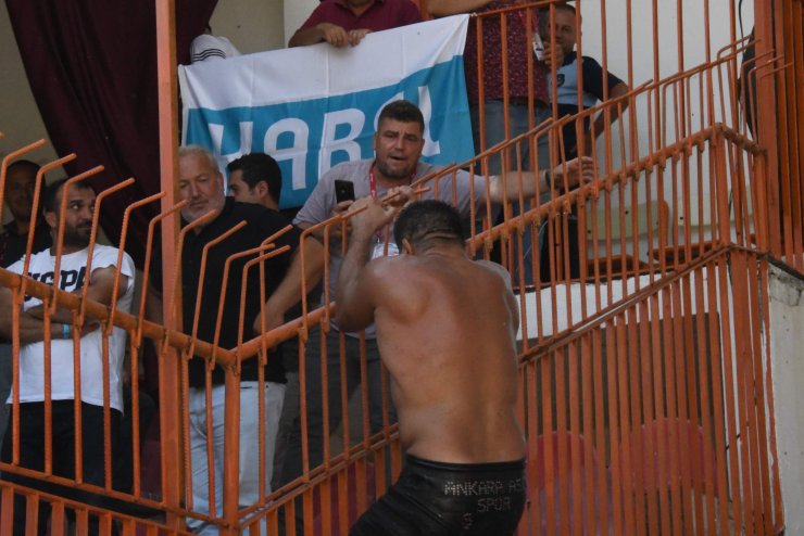 Kırkpınar'da sürpriz; Ali Gürbüz elendi