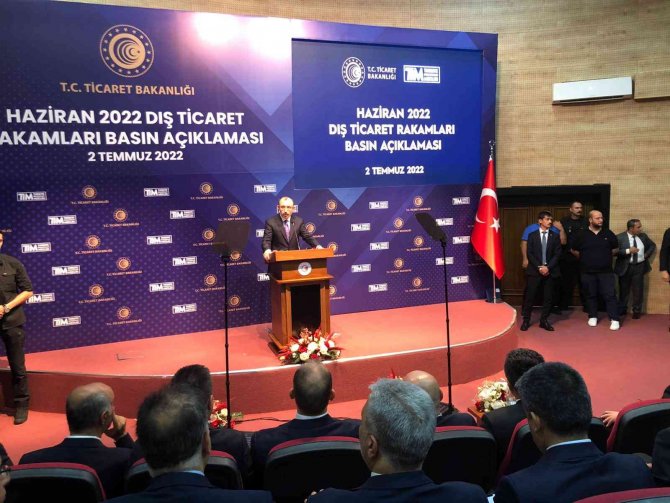 Bakan duyurdu! Tüm zamanların en yüksek aylık ihracat rakamı