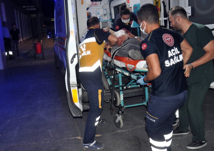 Bıçaklı kavgada ağır yaralandı