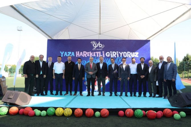 Dünya yıldızları bu okulda keşfediliyor