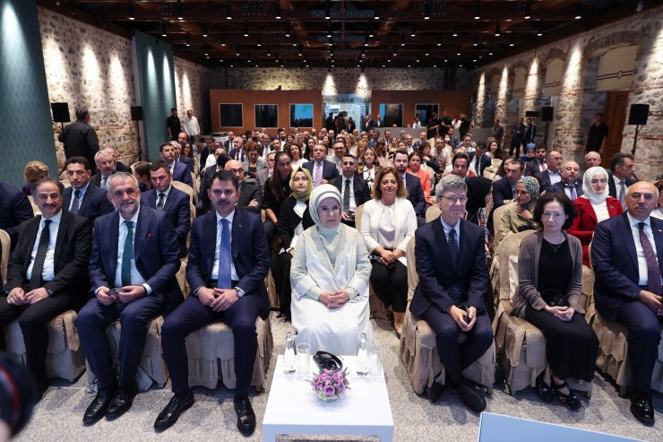 Emine Erdoğan: Üzülerek söylüyorum ki bunun 103 bin tonu plastik