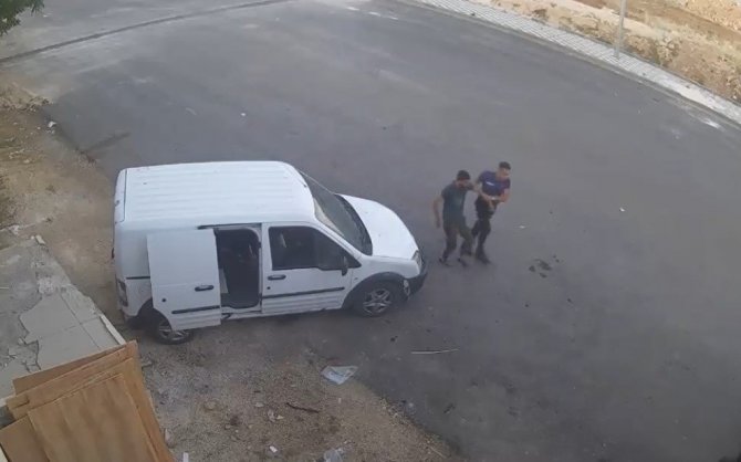 Kablo hırsızlarına suçüstü