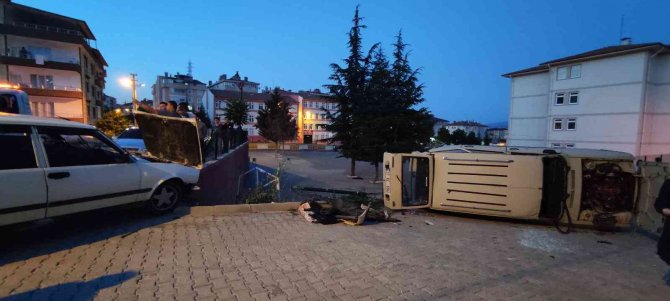 Kastamonu’da iki otomobil çarpıştı: 1 yaralı