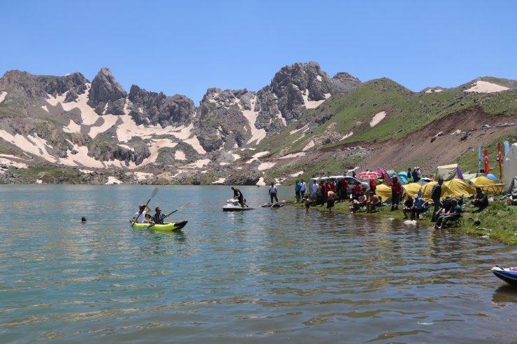 Terörden arındırılan Sat Buzul Gölleri 4'üncü festivale ev sahipliği yapıyor