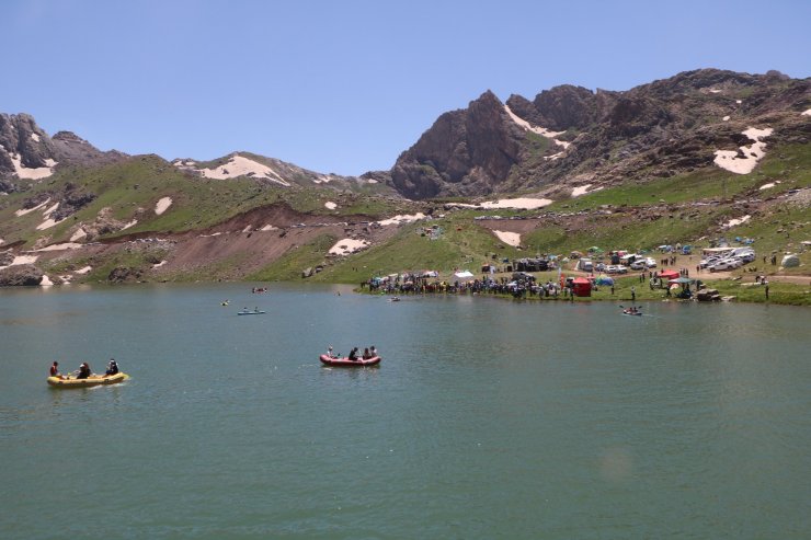 Terörden arındırılan Sat Buzul Gölleri 4'üncü festivale ev sahipliği yapıyor