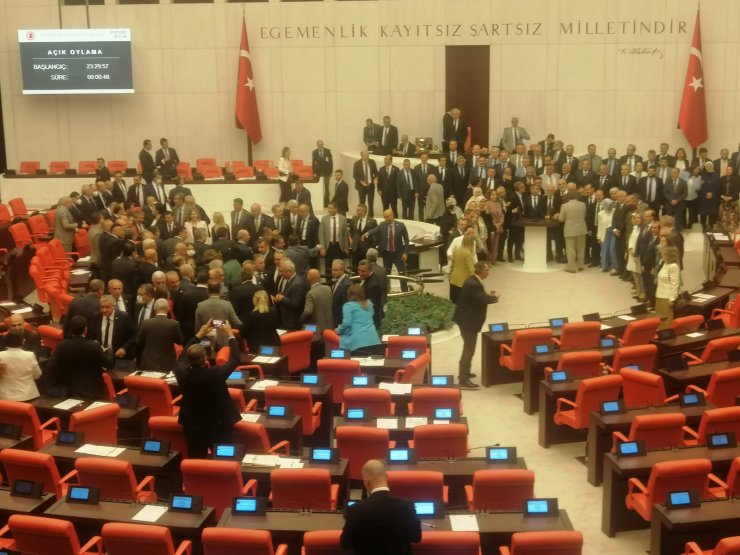 Torba teklif, TBMM Genel Kurulu'nda kabul edildi