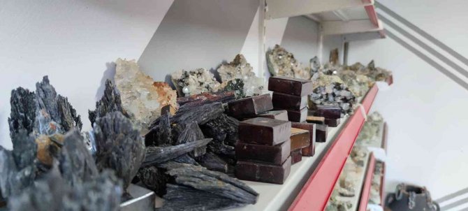 Türkiye’nin işlenmiş doğal taş ihracatı 1 milyar doları buldu