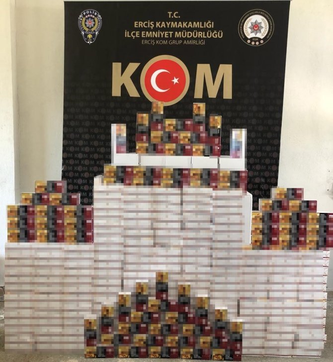 2 milyon 500 bin liralık kaçak botoks ilacı, sigara ve makaron ele geçirildi