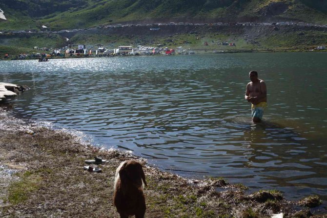 3500 rakımda kar banyosu