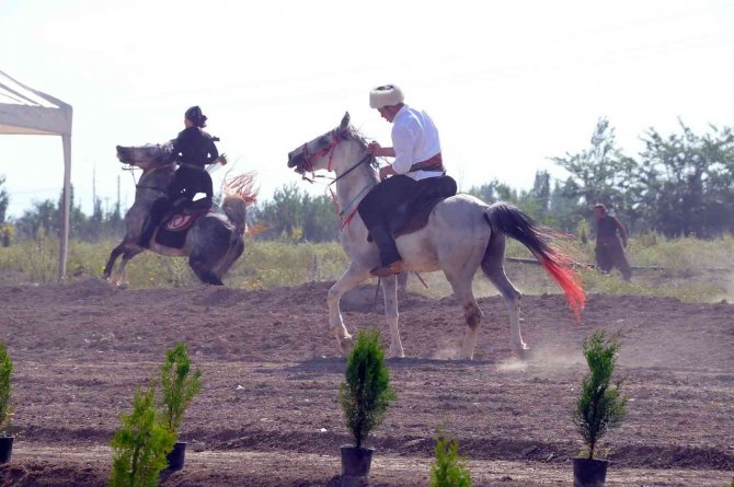 Atlı Okçuluk Doğu Grubu çeyrek final müsabakaları Akşehir’de başladı