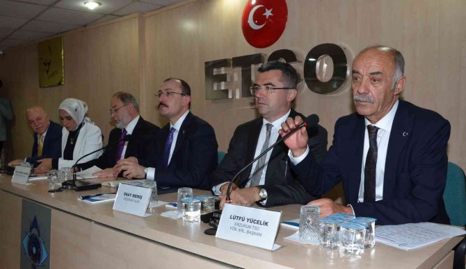 Bakan Muş ETSO’da iş adamlarıyla bir araya geldi