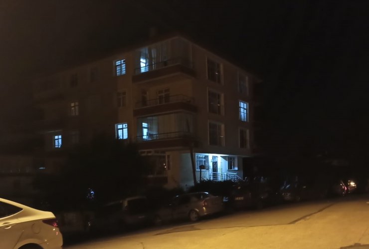 Boşanma aşamasındaki eşini bıçakla yaralayıp, kayınpederini öldürdü