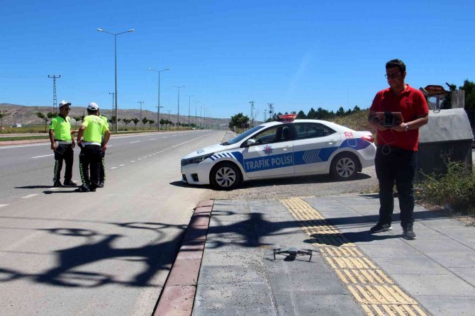 Dronlu denetimde kırmızı ışık ihlali yapan sürücülere ceza