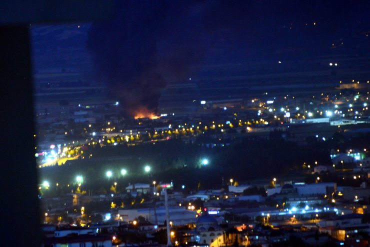 Geri dönüşüm fabrikasında yangın