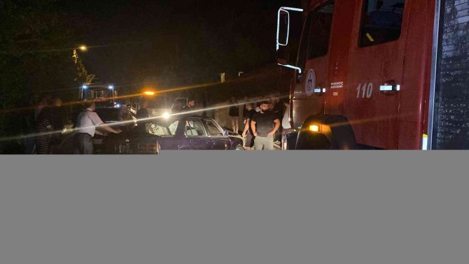 İki otomobil çarpıştı: 1’i ağır 2 yaralı