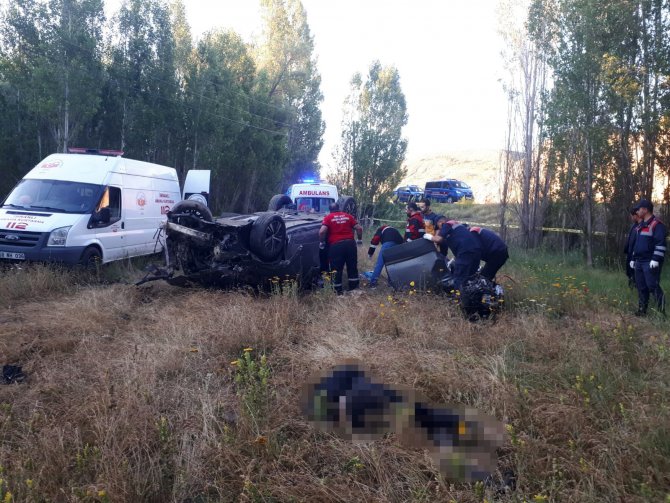 İran dönüşü Sivas’ta kaza geçirdiler: 3 ölü, 1 ağır yaralı