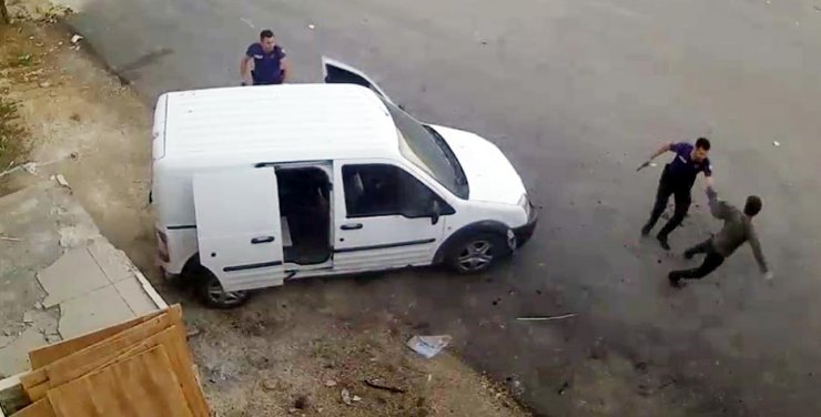 Kablo hırsızlarına suçüstü; o anlar kamerada