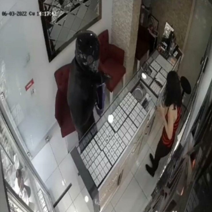 Kuyumcu soygun girişimini şüphelisi 1 ay sonra yakalandı  