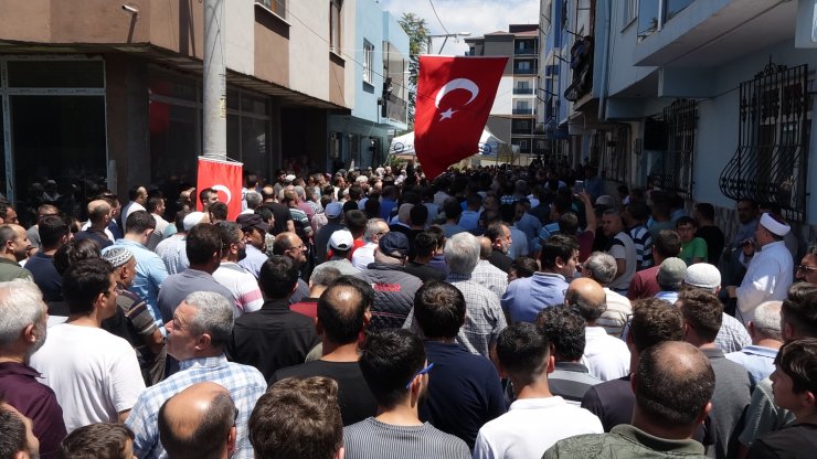 Şehit Teğmen Halis Keskin’in naaşı Bursa’ya getirildi