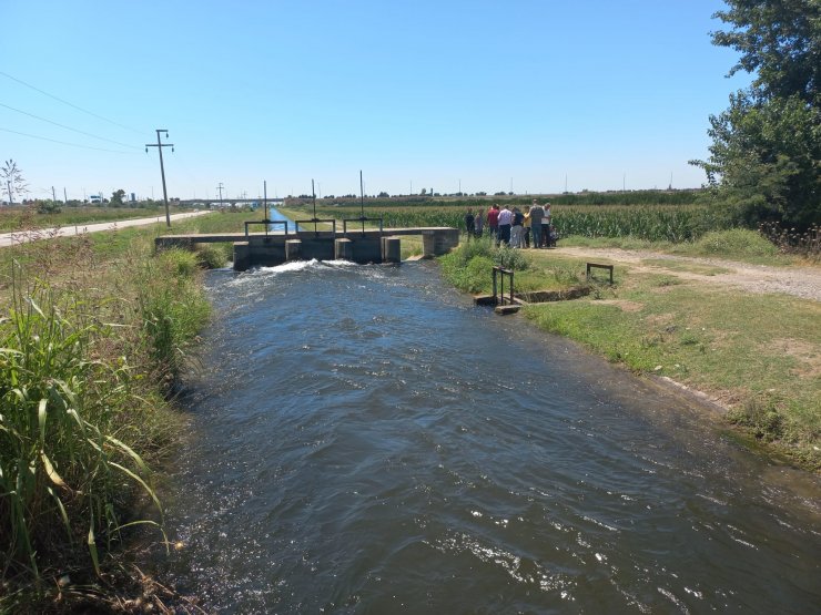 Serinlemek için kanala giren Murat, boğuldu