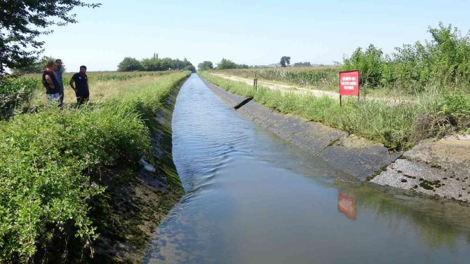 Sulama kanalına düşen çocuk kayboldu