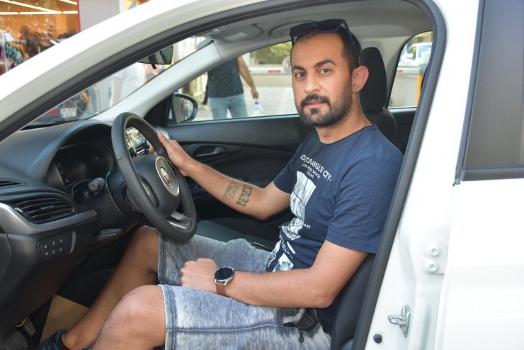 TIR'ın altında kalmaktan son anda kurtulan sürücü: Yaşam ile ölüm arasında gidip geldim