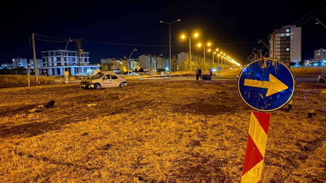 Virajı alamayan otomobil takla attı: 4 yaralı