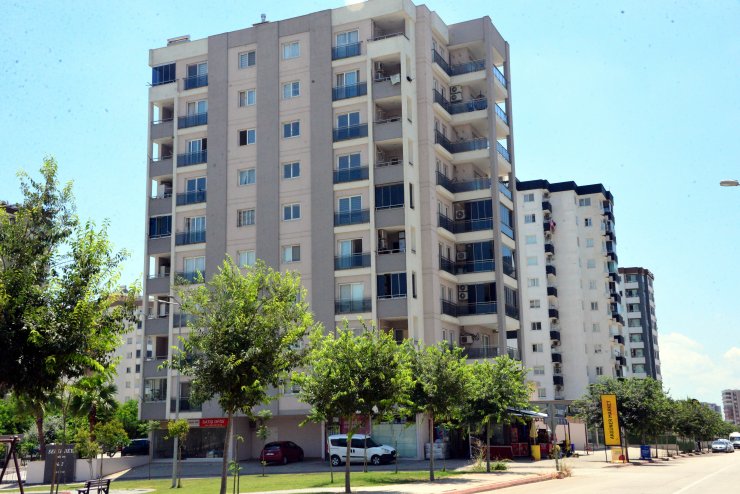 Balkonu daireye katan müteahhit hakkında emsal karar