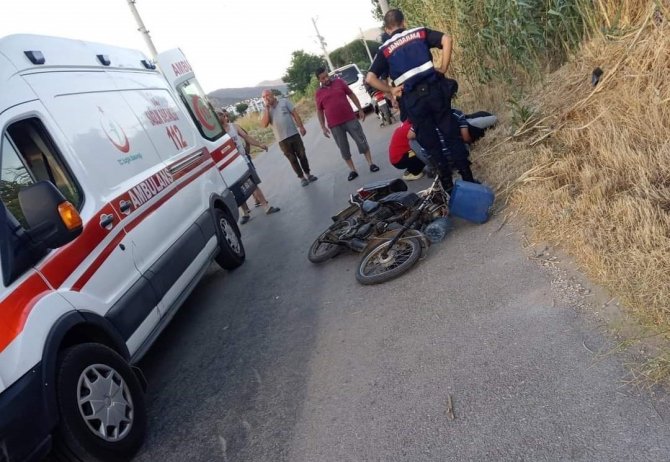 Devrilen motosikletin 73 yaşındaki sürücüsü hayatını kaybetti