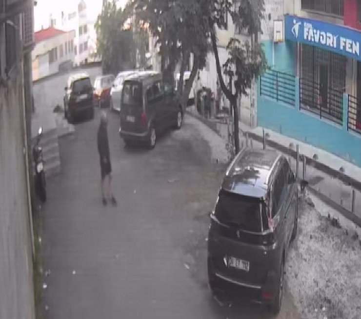 Eyüpsultan'da  motosiklet hırsızlığı kamerada