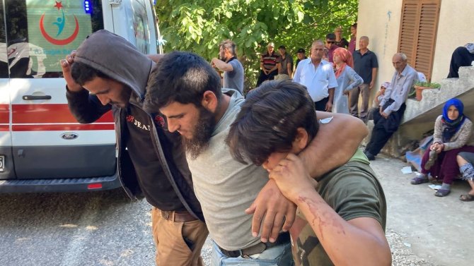 Mersin’de işçi servisi kaza yaptı: 17 yaralı