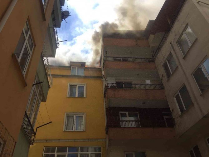 Ordu’da 5 katlı binada yangın