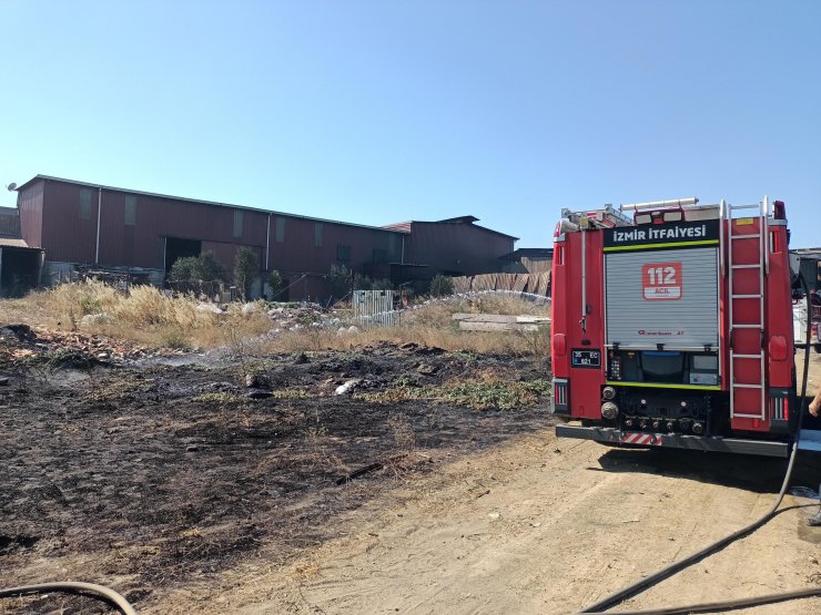 Otluk alandaki yangın sanayi sitesine sıçramadan söndürüldü