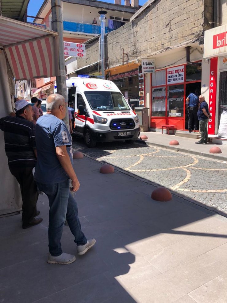 Bıçakçıların kavgası kameraya yansıdı