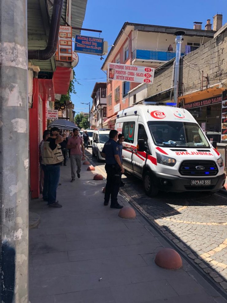 Bıçakçıların kavgası kameraya yansıdı