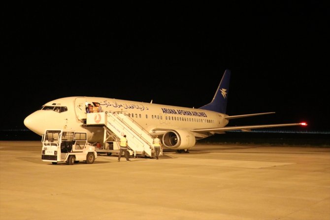 273 Afganistan uyruklu düzensiz göçmen ülkelerine gönderildi