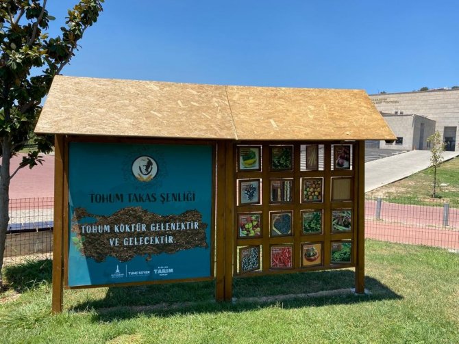 Datça’dan 279 kitap İzmir’deki tohum merkezine gönderildi